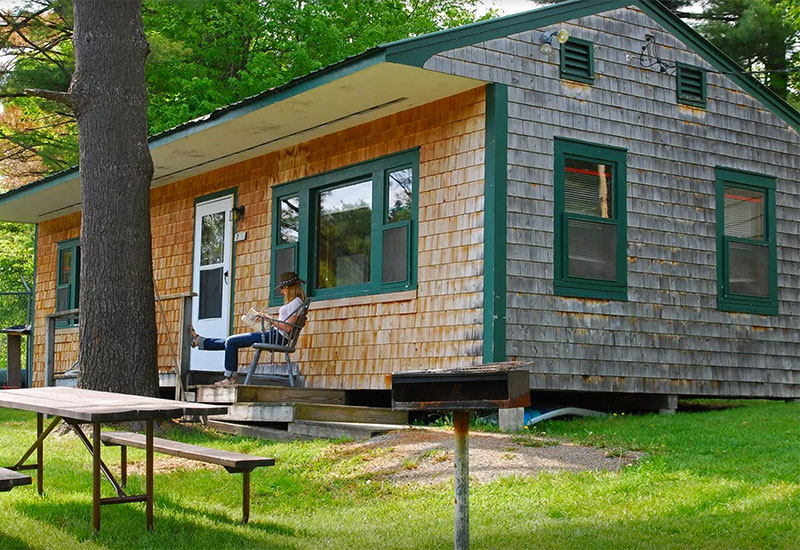 The cottage accommodates up to 6 people