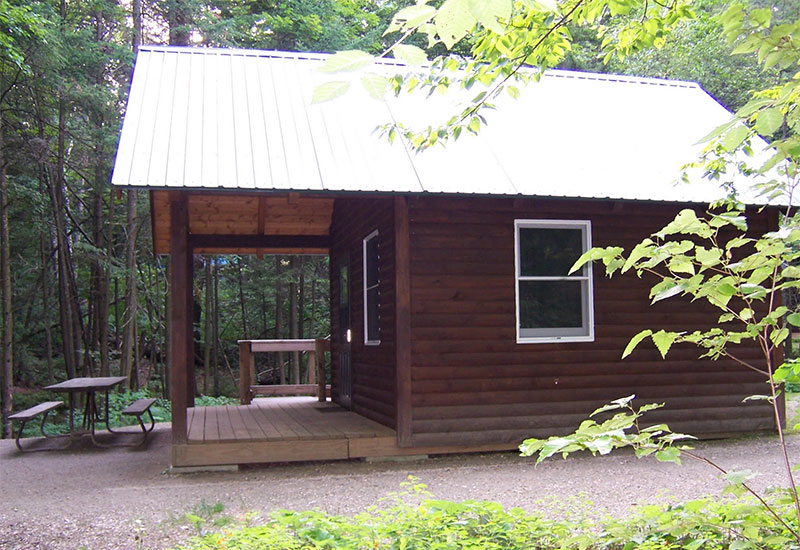 The Whitetail cabin at Gifford Woods