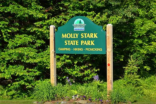 The entrance sign to Molly Stark State Park