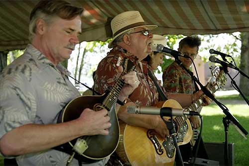 Rick and the Ramblers perform at Sand Bar State Park (photo credit: Al Abrams)