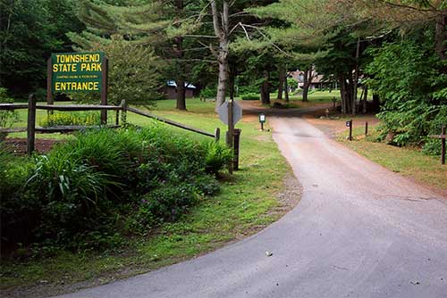 The park entrance (photo credit: Gary Froeschner)